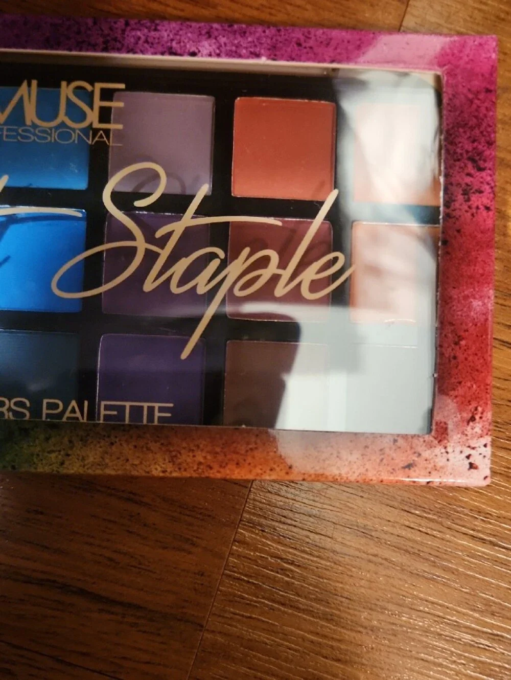 Muse Professional 21-Color Eyeshadow Palette - Pink and Peach Exterior